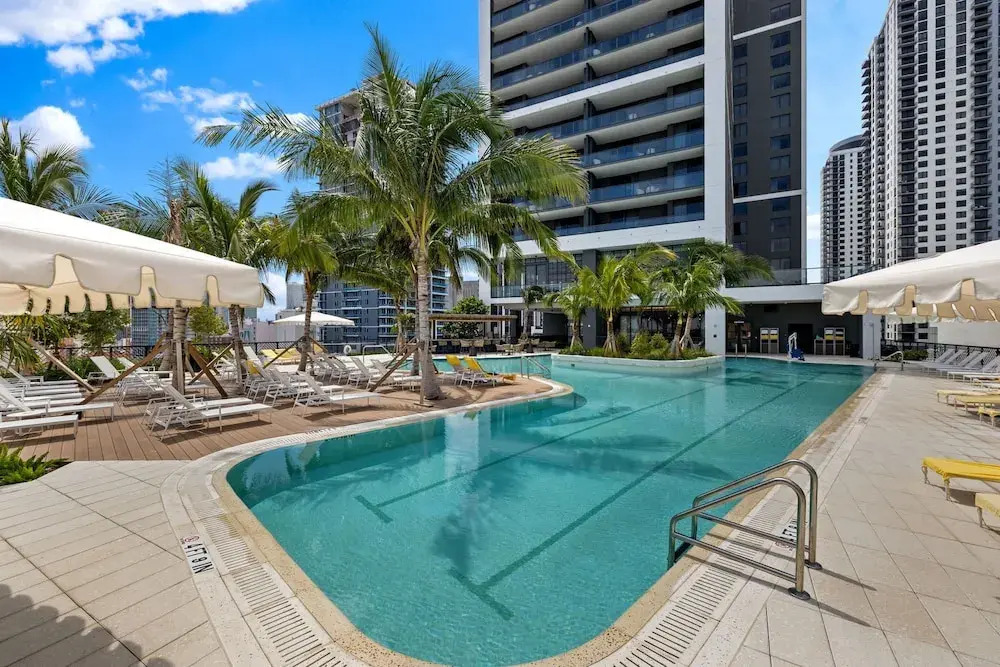 Elegant Studio with Panoramic City Views