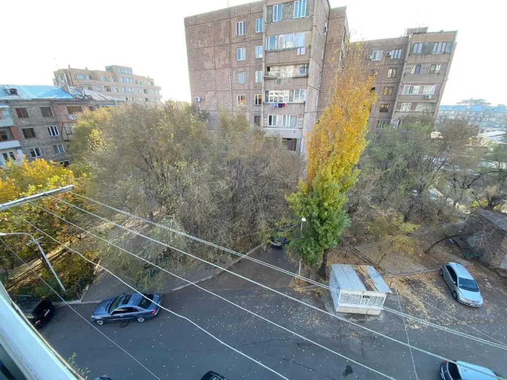 Large cozy apartment on beginning of Komitas Ave