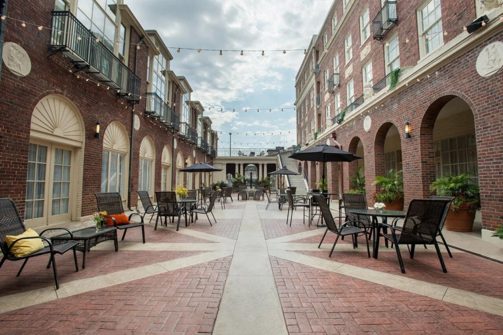 Magnolia Hotel Omaha Downtown - Old Market