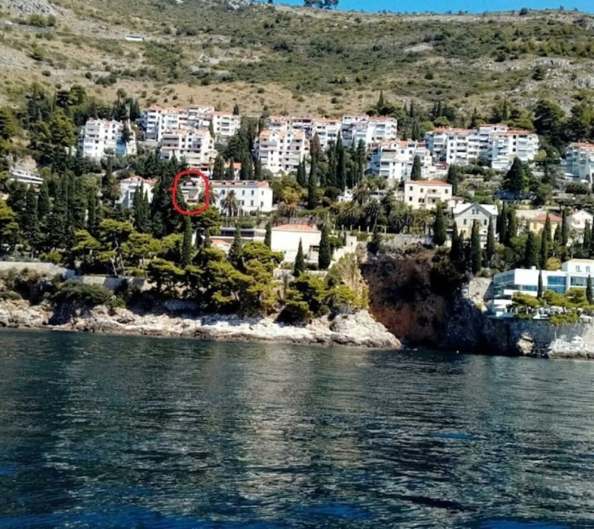 2-bed Apt, Sleeps 4 With Sea View, 10 min to Beach
