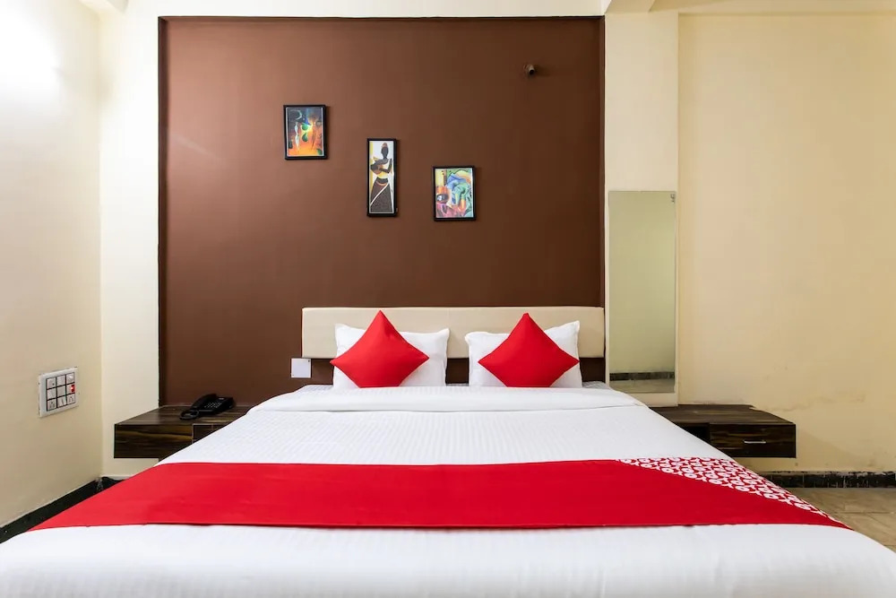Hotel O Santushti