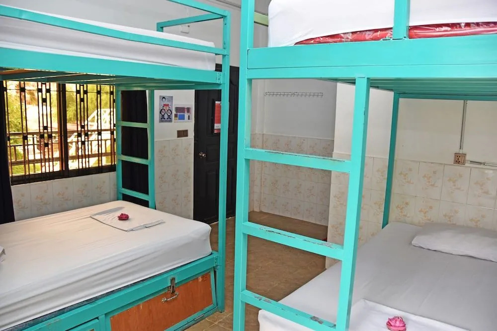 Mad Monkey Hostel Siem Reap