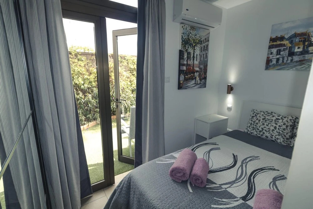 Deluxe Villa With Tropical Garden Gitj