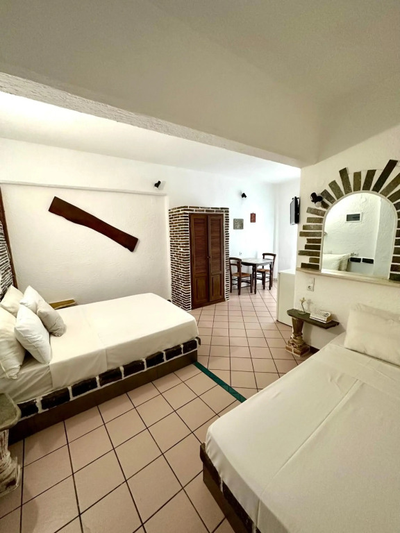 Cyclades Hotel