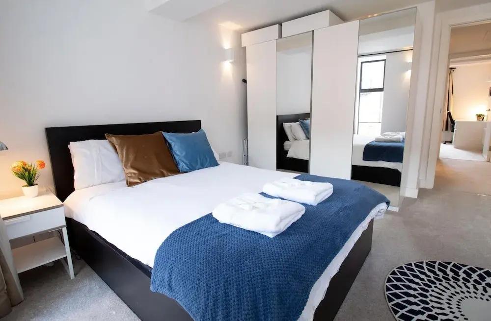 The New52 - A Modern 2 Bed Apartment Located in the Heart of Oxford City