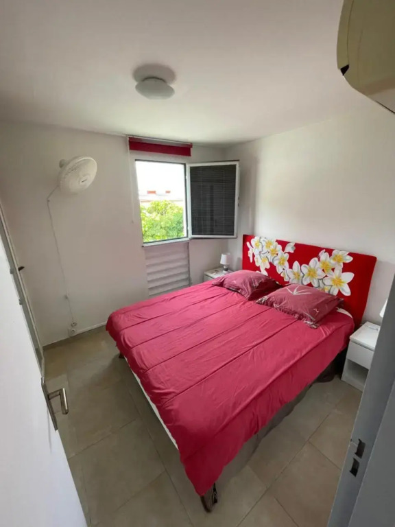 T2 Spacieux, Confort, Piscine & Plage a Sainte-Anne