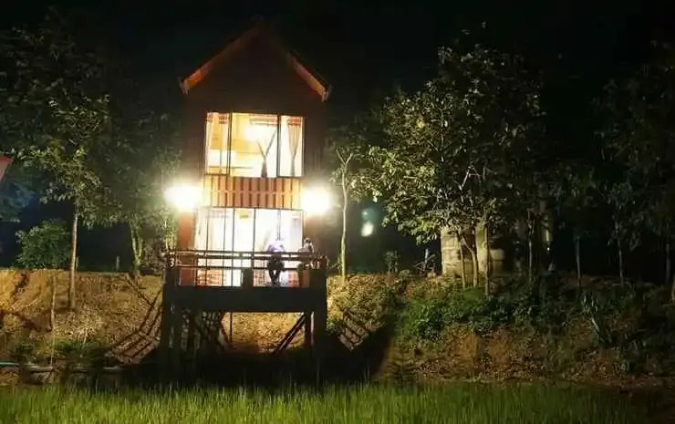 Earth House Pua