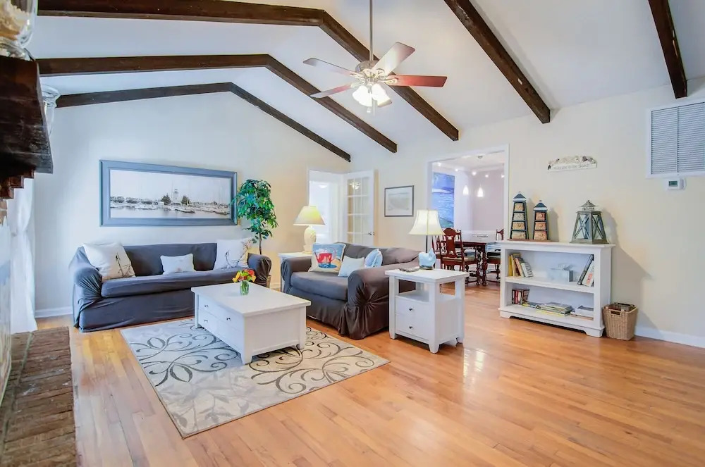 13 44th Ave. - 3 Br Home