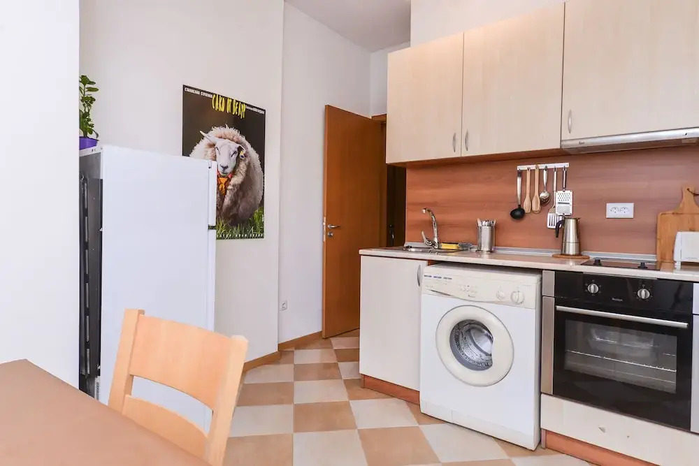 FM Deluxe 1-BDR Apartment - Artist's Place
