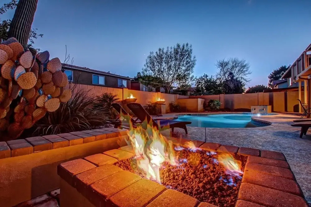 SLS The Lakes - Lovely Spacious Home with Resort Yard, Free Heated Poo