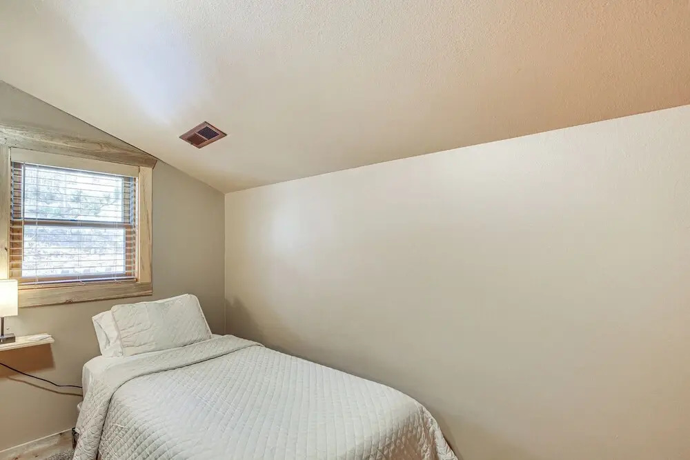 Lead Home w/ Pool Access: 3 Mi to Terry Peak Mtn!