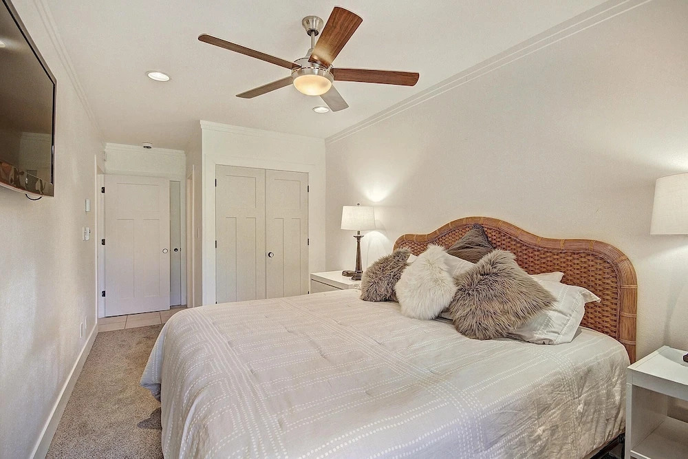 Newly Remodeled Ski-In Ski-Out Right By The Lift - FP304 by RedAwning