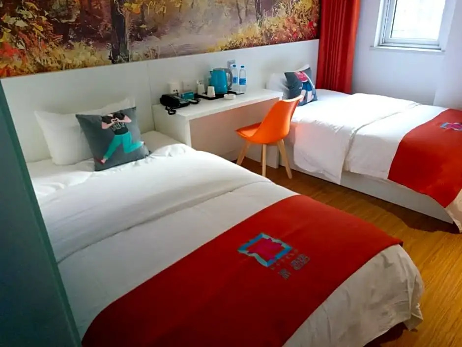 Pai Hotel Hangzhou Xiasha University South Wenhai Subway Station