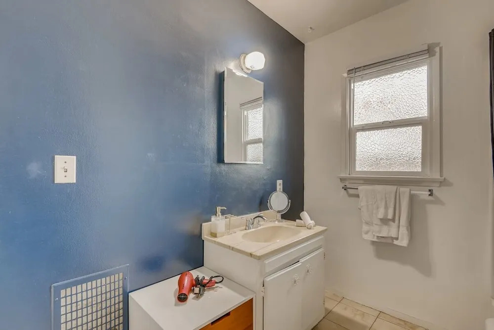 Walk To Beach 2BR Top Location - AA