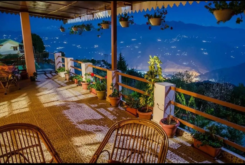 Tehri Retreat Sursingdhar, Near New Tehri & Kanatal, By Himalayan Eco Lodges