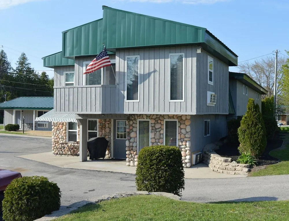 Coastal Suites Resort