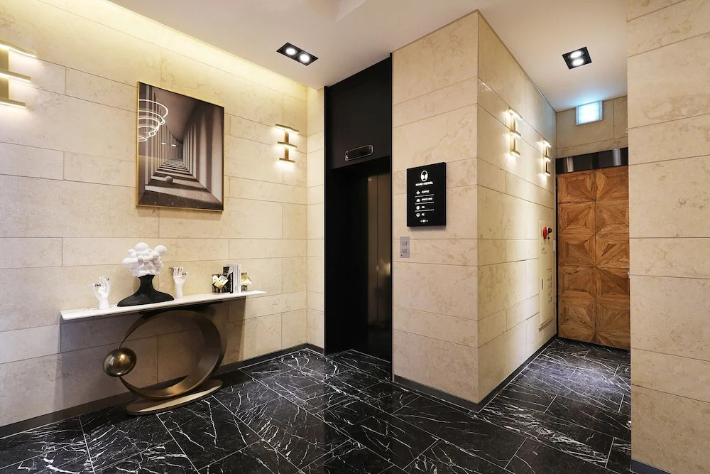 Mari Hotel