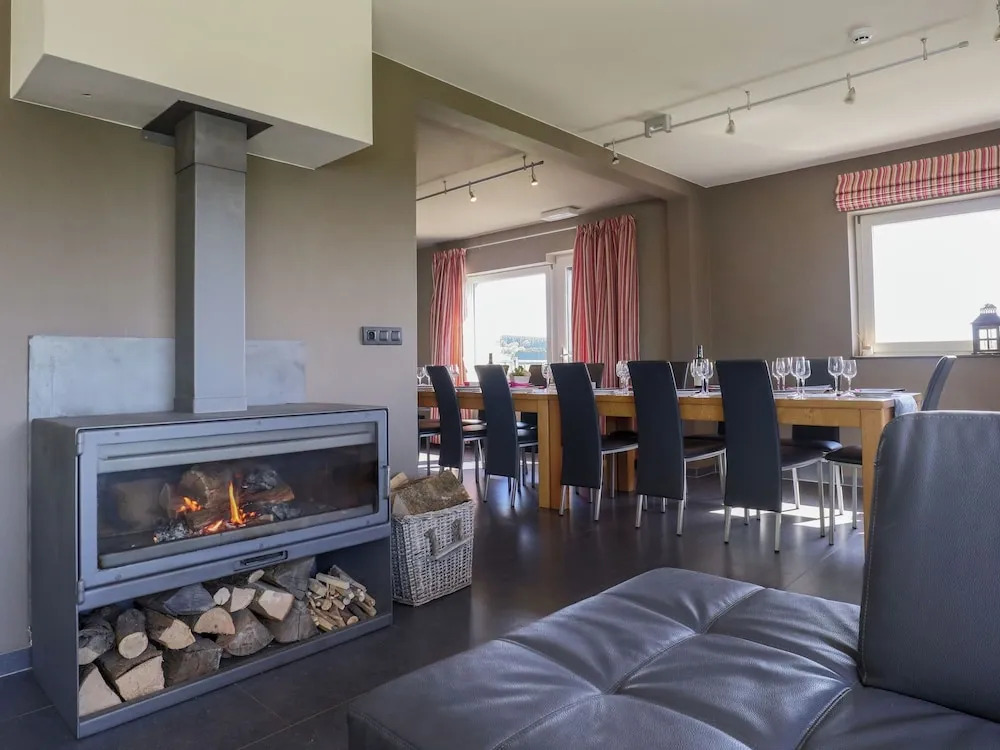 Splendid Holiday Home in Nadrin With Infrared Sauna & Heated Pool
