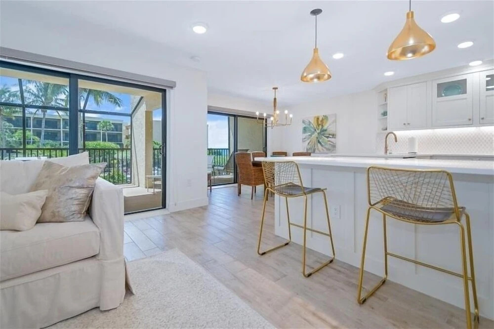 Sea Oats 143 2 Bedroom Condo by RedAwning