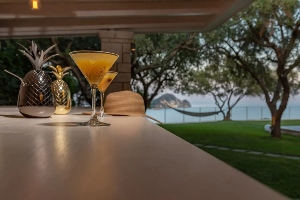 Artina Luxury Villa