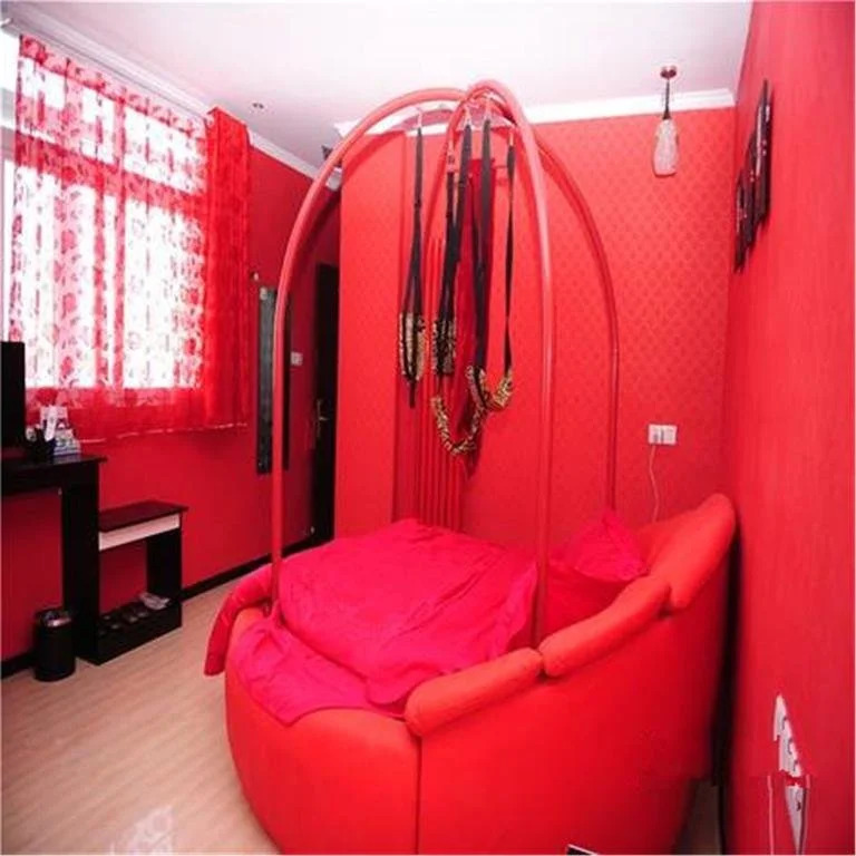 Friday Theme Guesthouse Branch Two