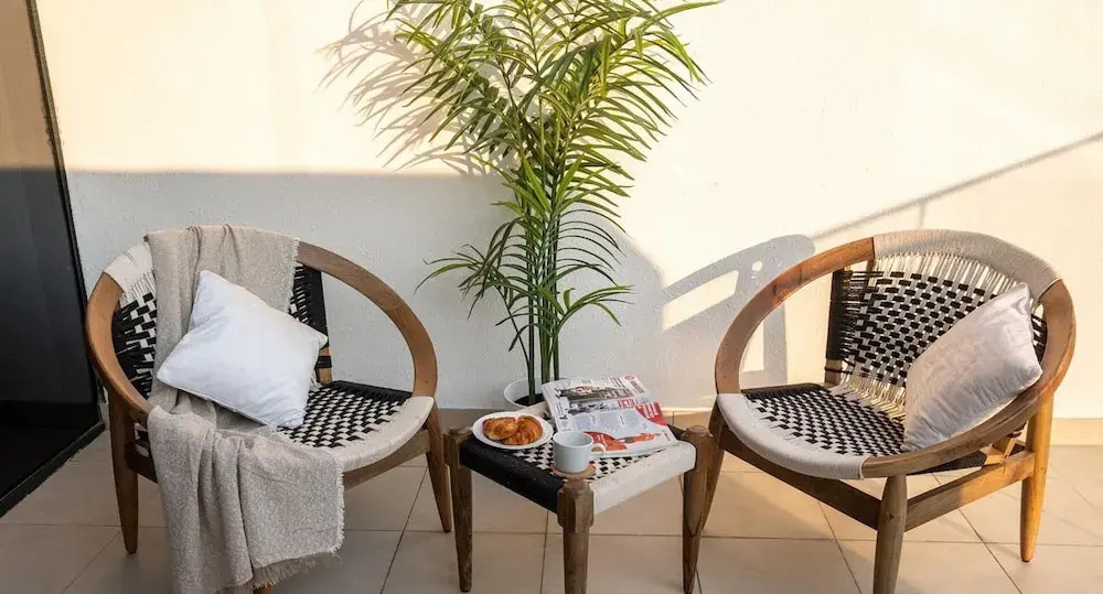 Large Balcony Studio 10mins From Dubai Mall