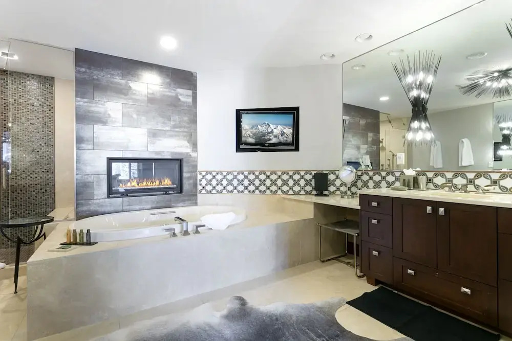 Flagstaff Lodge at Deer Valley Resort - Three Bedroom Residence #408 3 Condo