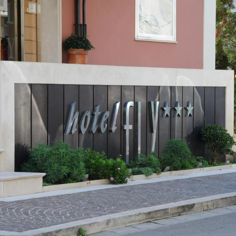 Hotel Fly