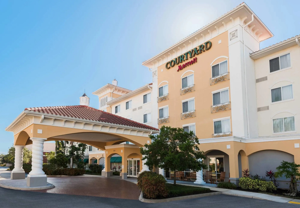 Courtyard Fort Myers at I-75 and Gulf Coast Town Center