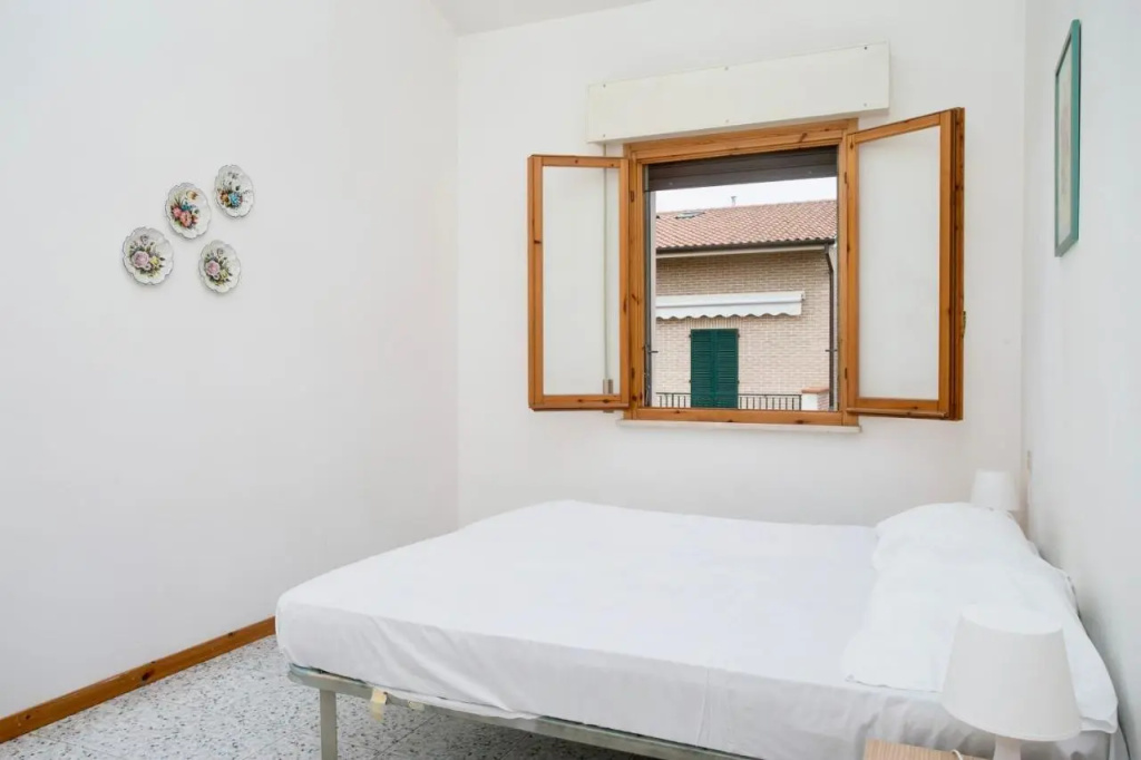S77 - Sirolo, trilocale con giardino in centro