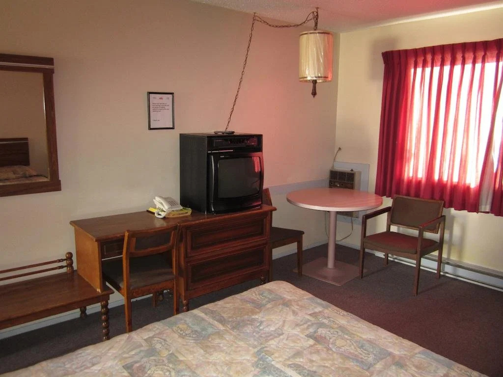 Y-5 Motel