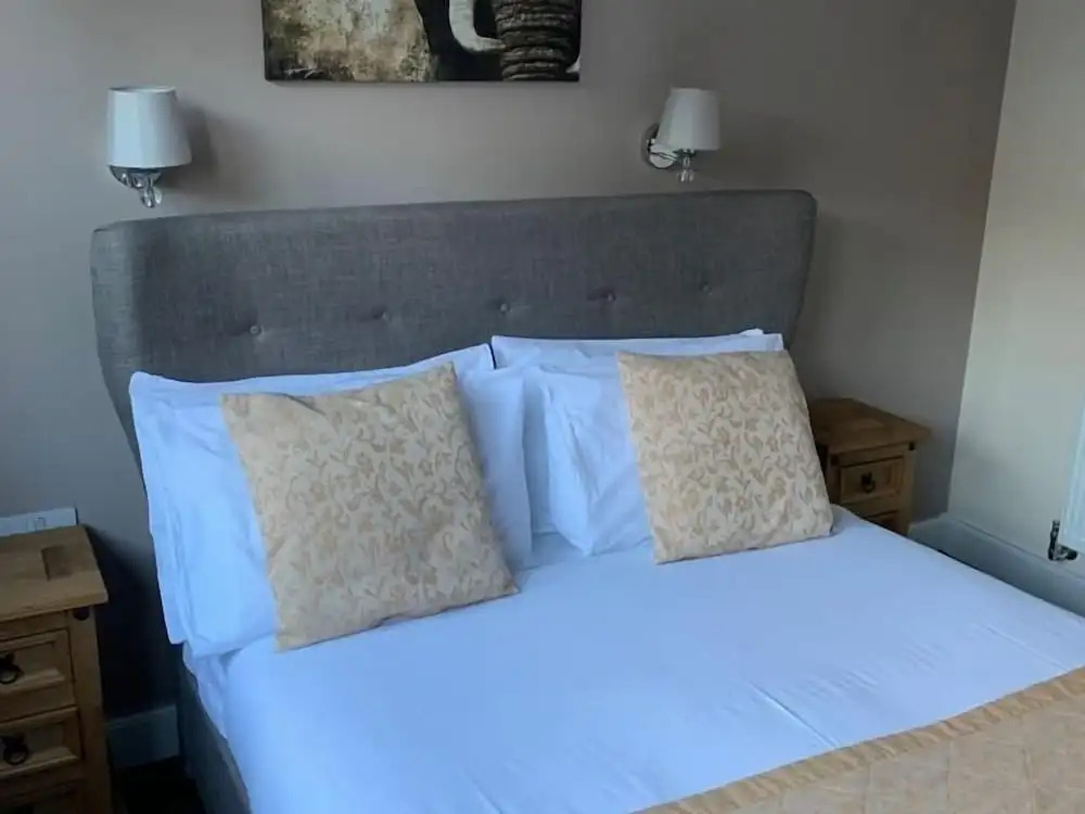 The Waverley Inn