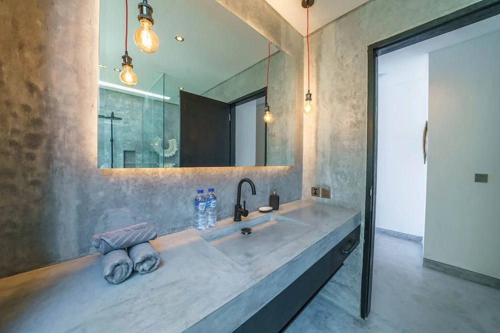 Villa Bali Townhouse 3 - Modern 2BR Villa with pool - PERFECT LOCATION