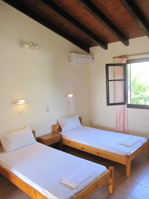 Makris Yialos Apartments