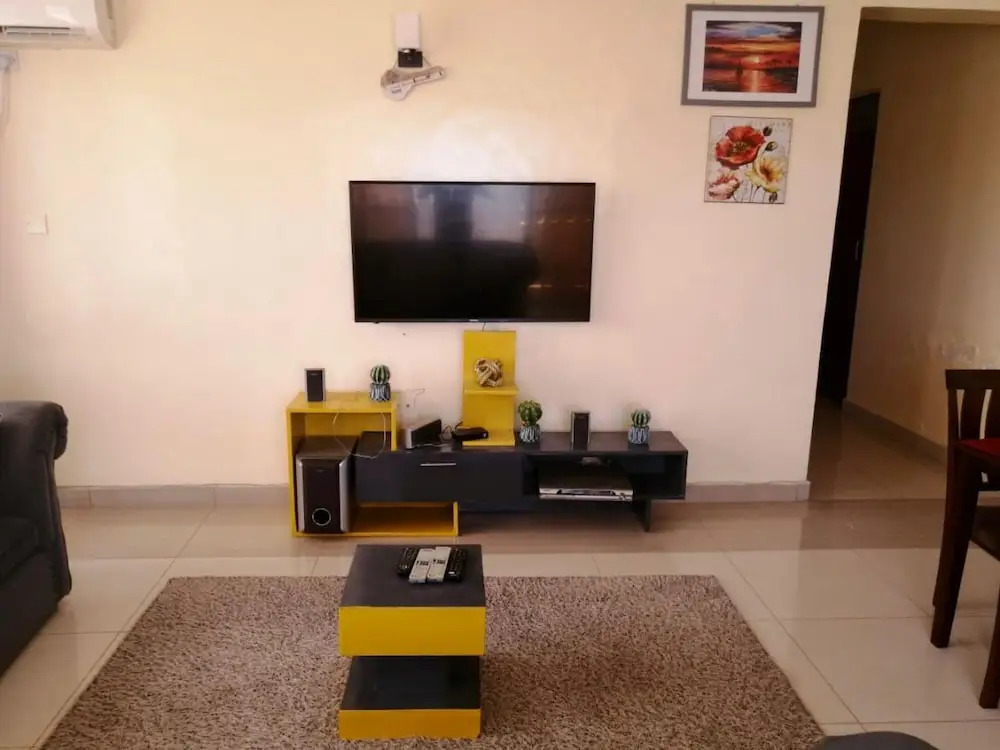 Nyali Mall Apartments by CHH