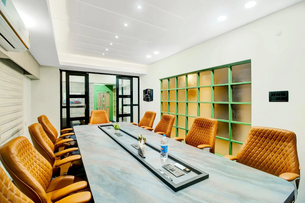 OYO 2988 Hotel Grand Majesty