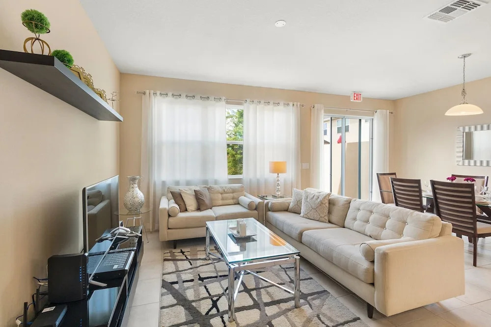 Compass Bay 3167