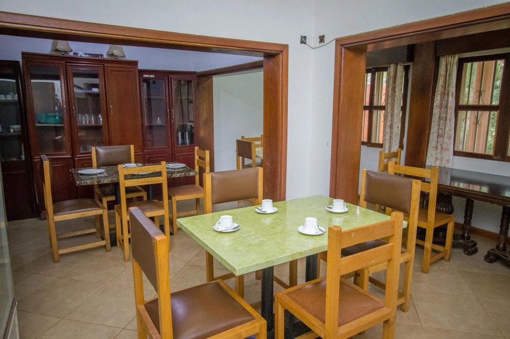 Hibis Hotel