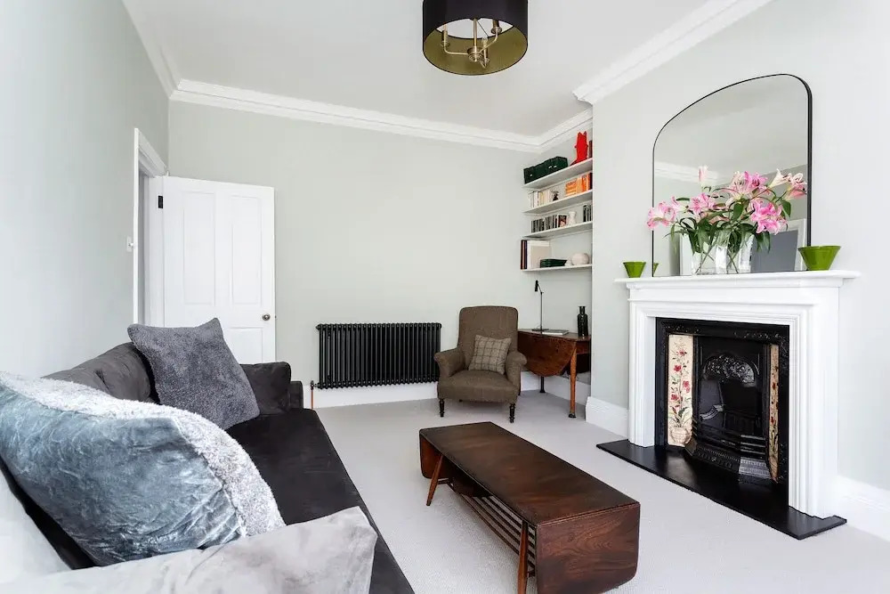 Perfect Pied-a-terre in Clapham by Underthedoormat