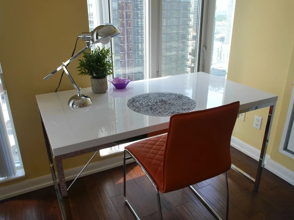 Gorgeous 2BR with Stunning Views
