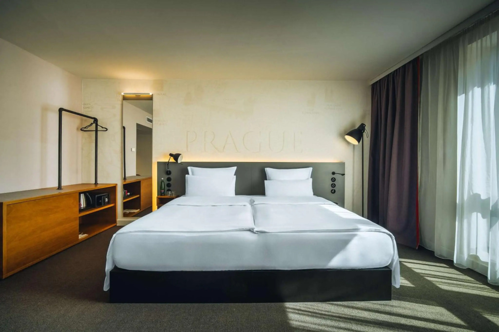 Hotel PULSE8