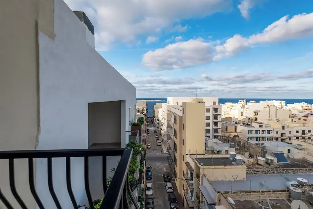 Seashells Apartment with sea view terrace with romantic sunsets