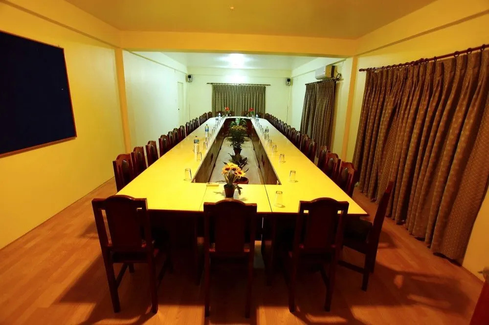 Himalayan crown lodge