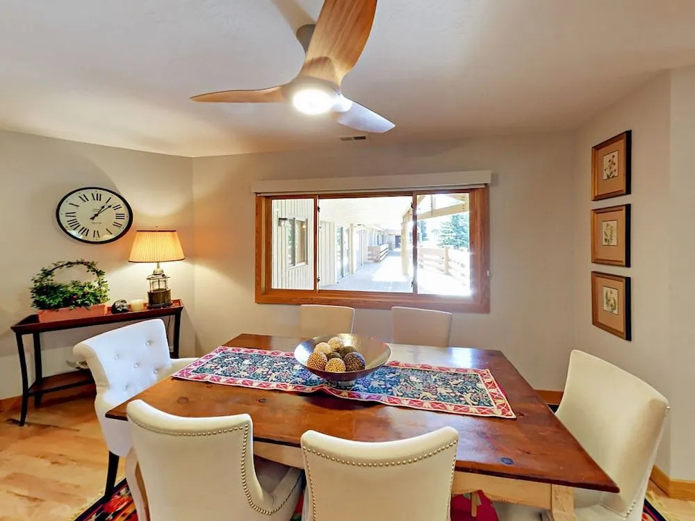 1585 Empire Avenue Condo Unit 303