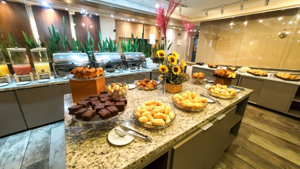 Golden Tulip Goiania Address
