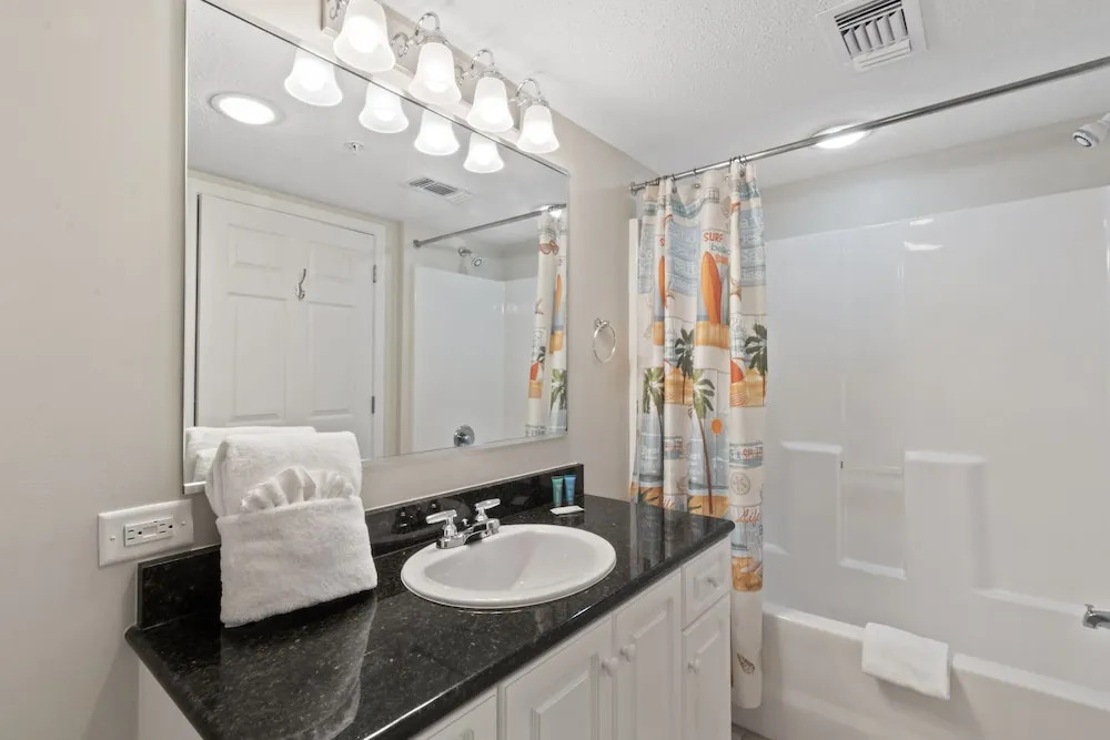 Yacht Club Villas #2-504 4 Bedroom Condo by RedAwning