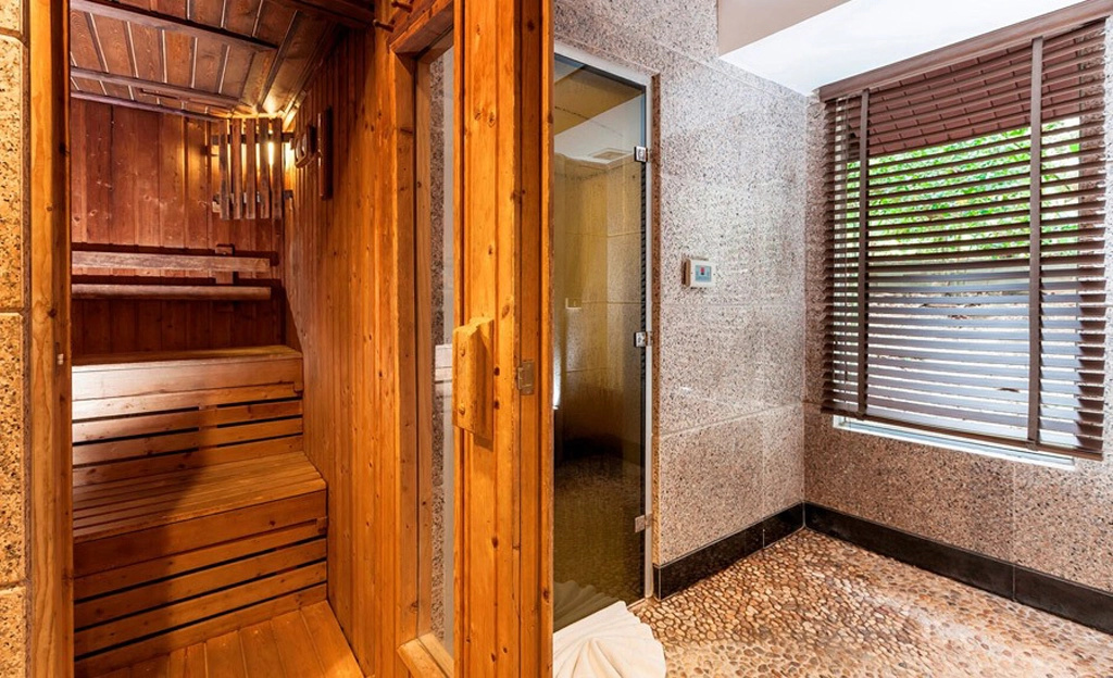 Thavorn Beach Village Resort & Spa Phuket