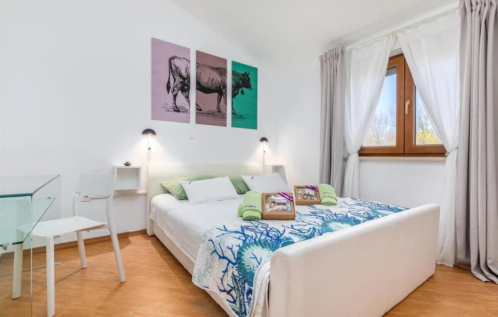Awesome Home in Sarici With Outdoor Swimming Pool, Wifi and 4 Bedrooms