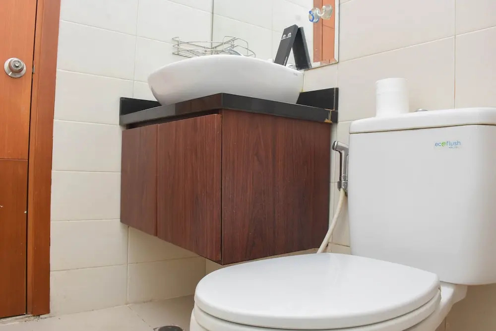 Great Location And Comfy 1Br Apartment At Woodland Park Residence