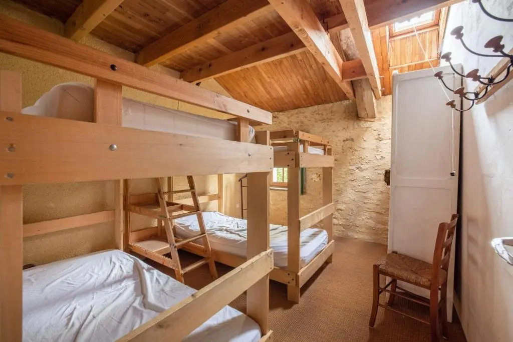 Maison de 4 chambres avec terrasse amenagee et wifi a Gavaudun